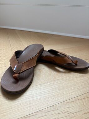 Women's Brown Suede Thong Sandals for Everyday Comfort Size 9